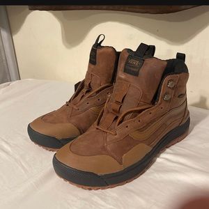Brown ultra range vans size 10.5